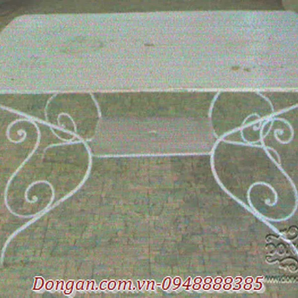 Metal Pierce Table