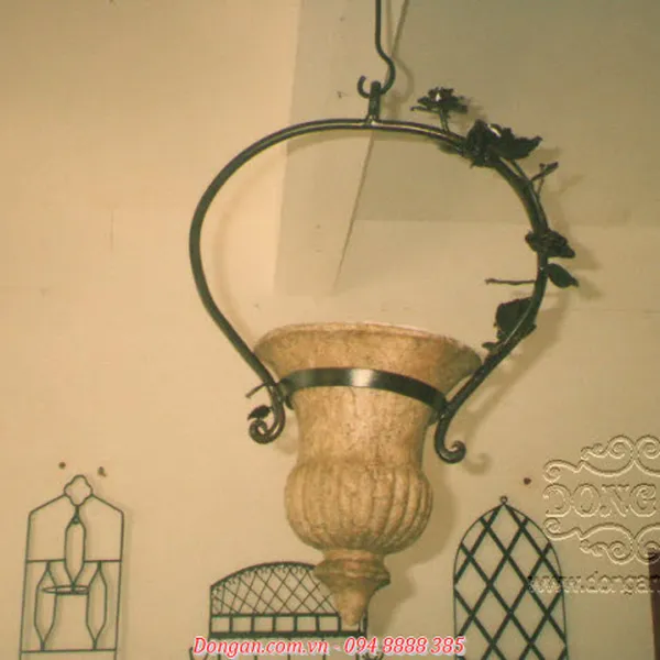 Rose Hanger And Base