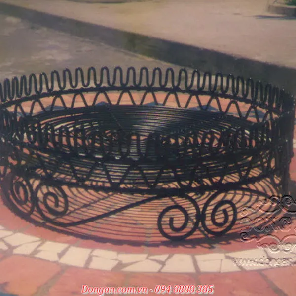 Round Filigree Tray