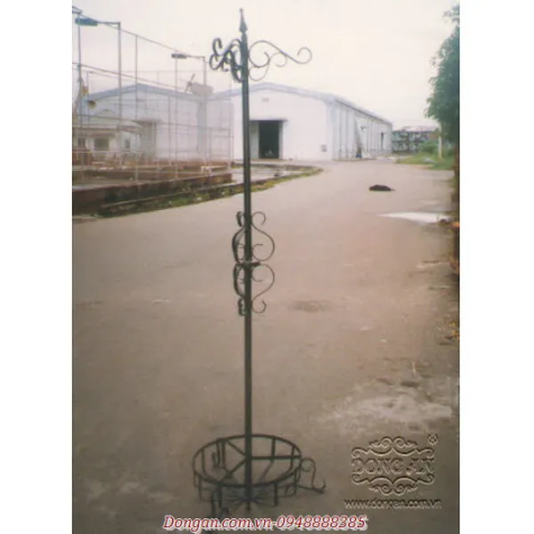 Tier Hanging Planter With Finial