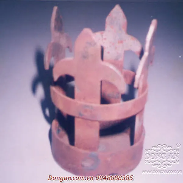 Trefoil Candle Holder