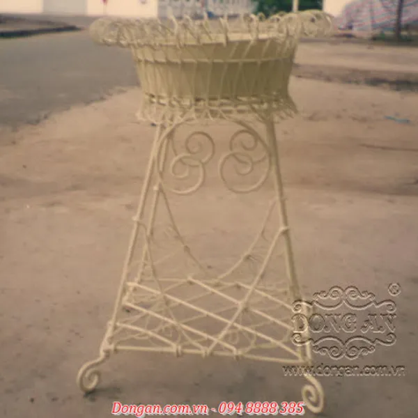 Wire Single Planter Round With Tray