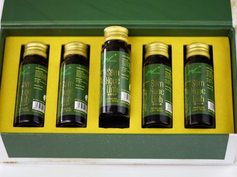 Nước uống rễ tơ sâm Ngọc Linh là món quà tặng sức khỏe đầy ý nghĩa cho người thân, bạn bè và đối tác Nước uống rễ tơ sâm Ngọc Linh là món quà tặng sức khỏe đầy ý nghĩa cho người thân, bạn bè và đối tác