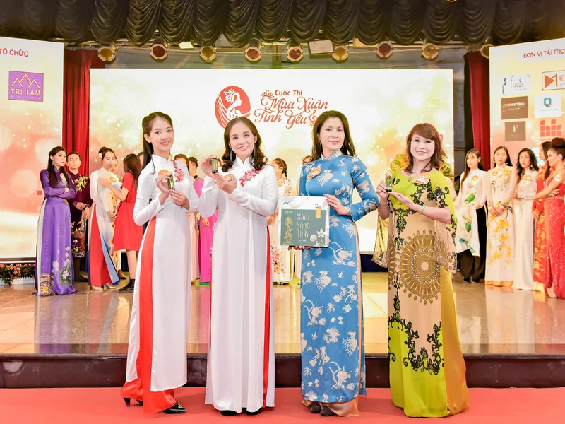 Nước uống Rễ tơ Sâm Ngọc Linh đồng hành cùng chương trình Mùa Xuân Tình Yêu