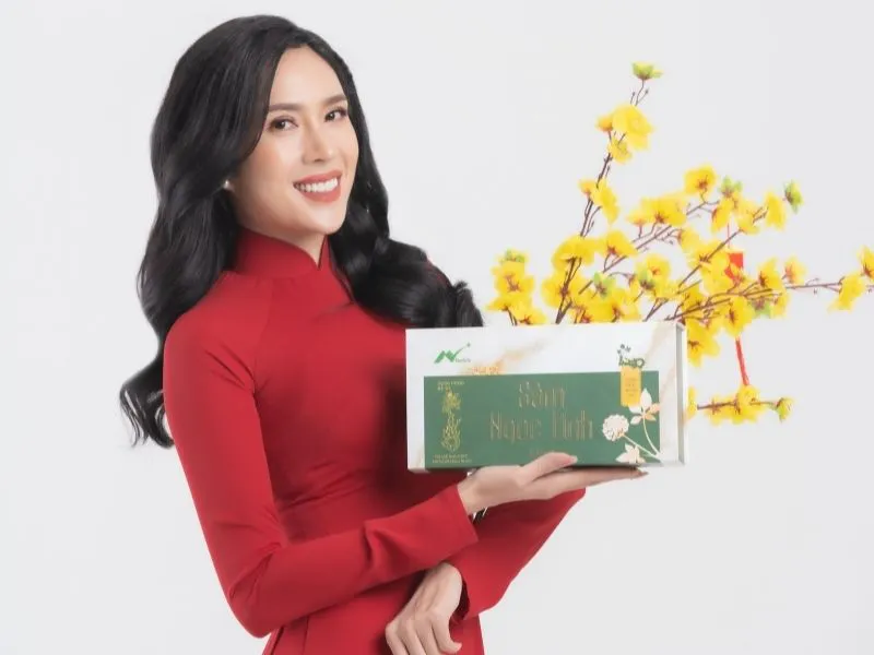 Hộp quà tặng cho sức khỏe - Nước uống rễ tơ Sâm Ngọc Linh