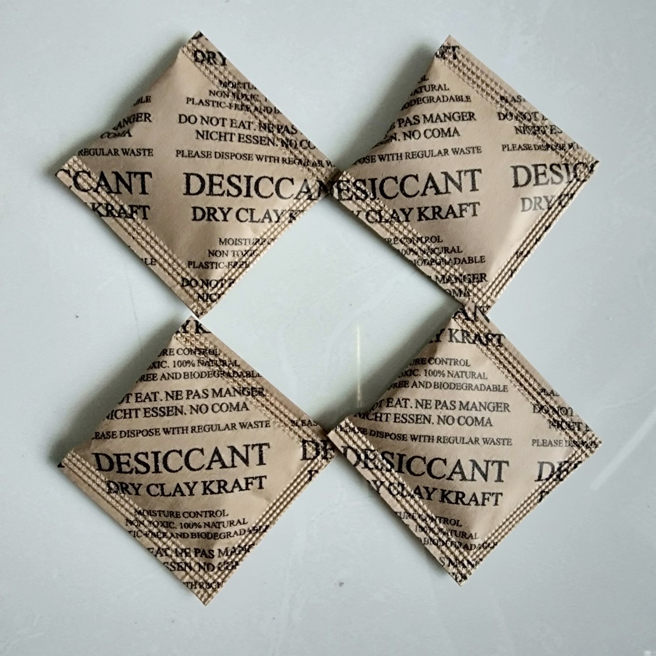 Những công dụng tuyệt vời của túi hút ẩm