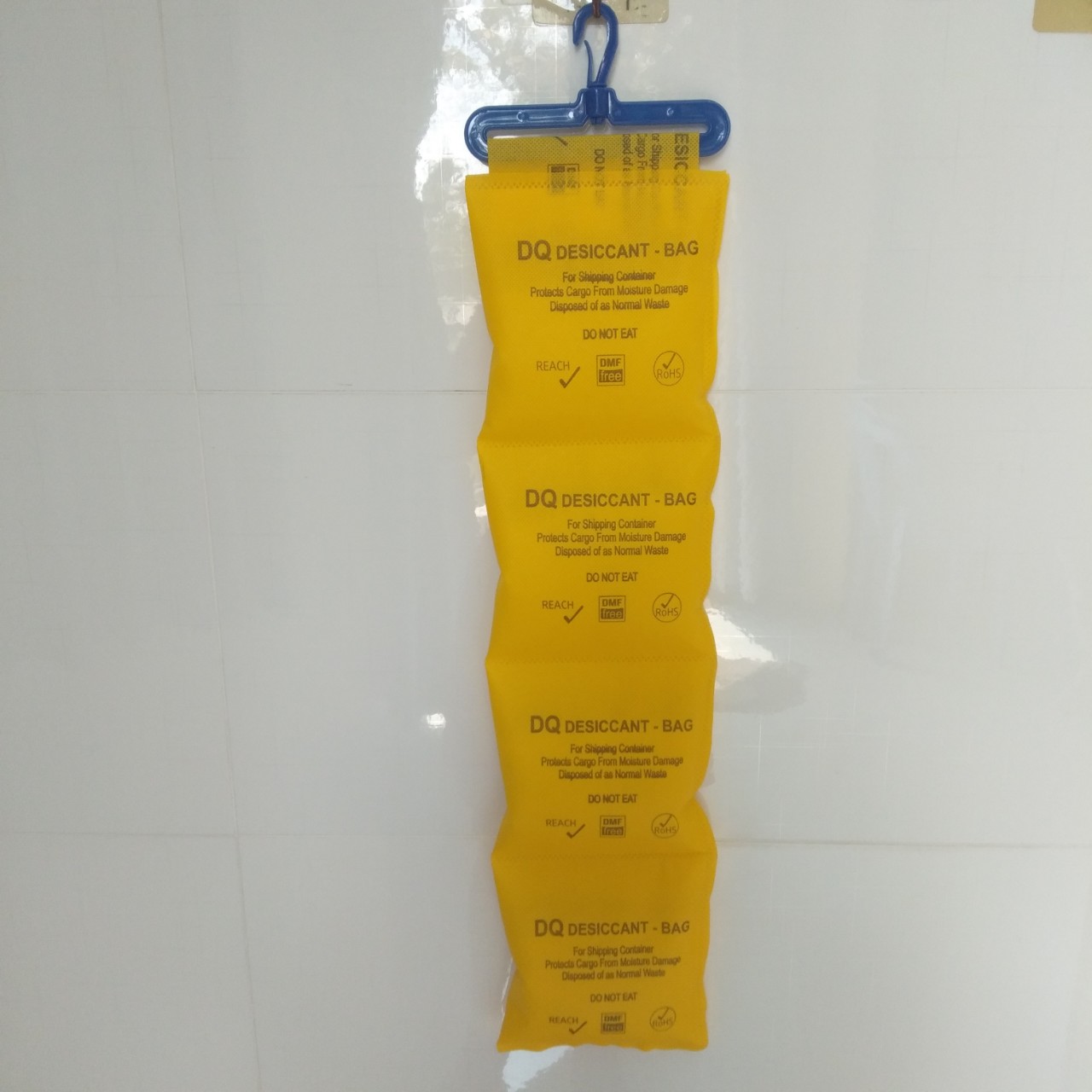 THANH HÚT ẨM SILICAGEL1KG 4 TÚI - DÂY  HÚT ẨM TREO CONTAINER