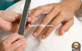 Mẫu Trang Trí Tiệm Nails Bằng Tranh Treo Tường, Dán Tường Và Dán Kính Với Màu Sắc Vô Cùng Ấn Tượng, Nổi Bật 