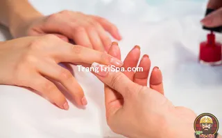 Mẫu Trang Trí Tiệm Nails Bằng Tranh Treo Tường, Dán Tường Và Dán Kính Với Màu Sắc Vô Cùng Ấn Tượng, Nổi Bật 