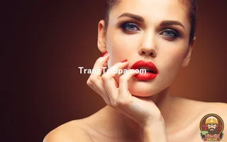 Tổng Hợp Tranh Trang Trí Tiệm Phun - Xăm Môi Thẩm Mỹ Bằng Tranh Treo Tường, Dán Tường Và Dán Kính Thu Hút Thực Khách