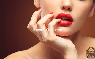Tổng Hợp Tranh Trang Trí Tiệm Phun - Xăm Môi Thẩm Mỹ Bằng Tranh Treo Tường, Dán Tường Và Dán Kính Thu Hút Thực Khách