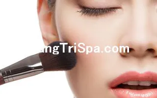 Mẫu Trang Trí Tiệm Trang Điểm Makeup Bằng Tranh Treo Tường, Dán Tường Và Dán Kính Hot Trend Nhất Hiện Nay 