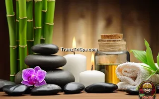 Tranh Dán Tường Spa Kết Hợp Với Nến Mang Đến Không Gian Nổi Bật Và Lung Linh