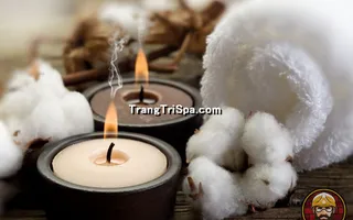 Tranh Dán Tường Spa Kết Hợp Với Nến Mang Đến Không Gian Nổi Bật Và Lung Linh