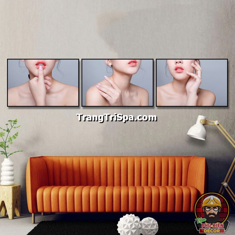 Tranh treo makeup, trang điểm đẹp theo màu sắc chủ đạo cửa hàng giúp khách hàng dễ dàng nhận diện được thương hiệu của bạn Tranh treo makeup, trang điểm đẹp theo màu sắc chủ đạo cửa hàng giúp khách hàng dễ dàng nhận diện được thương hiệu của bạn