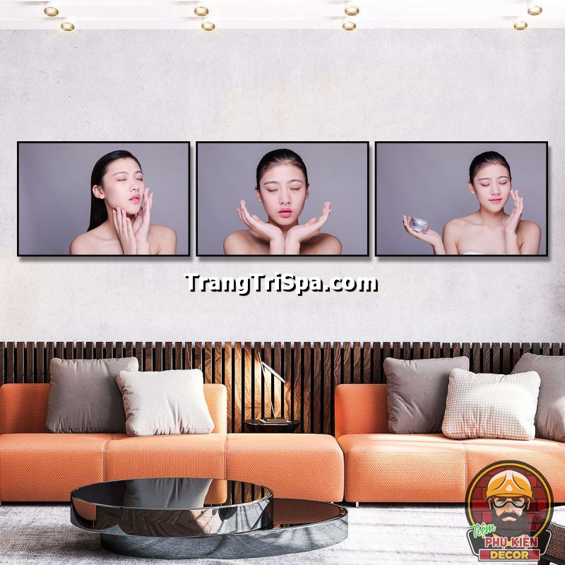 Tranh treo makeup, trang điểm đẹp theo màu sắc chủ đạo cửa hàng giúp khách hàng dễ dàng nhận diện được thương hiệu của bạn Tranh treo makeup, trang điểm đẹp theo màu sắc chủ đạo cửa hàng giúp khách hàng dễ dàng nhận diện được thương hiệu của bạn