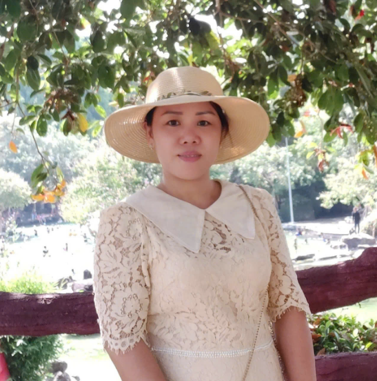 Chị Ly Thi Bạch Yến