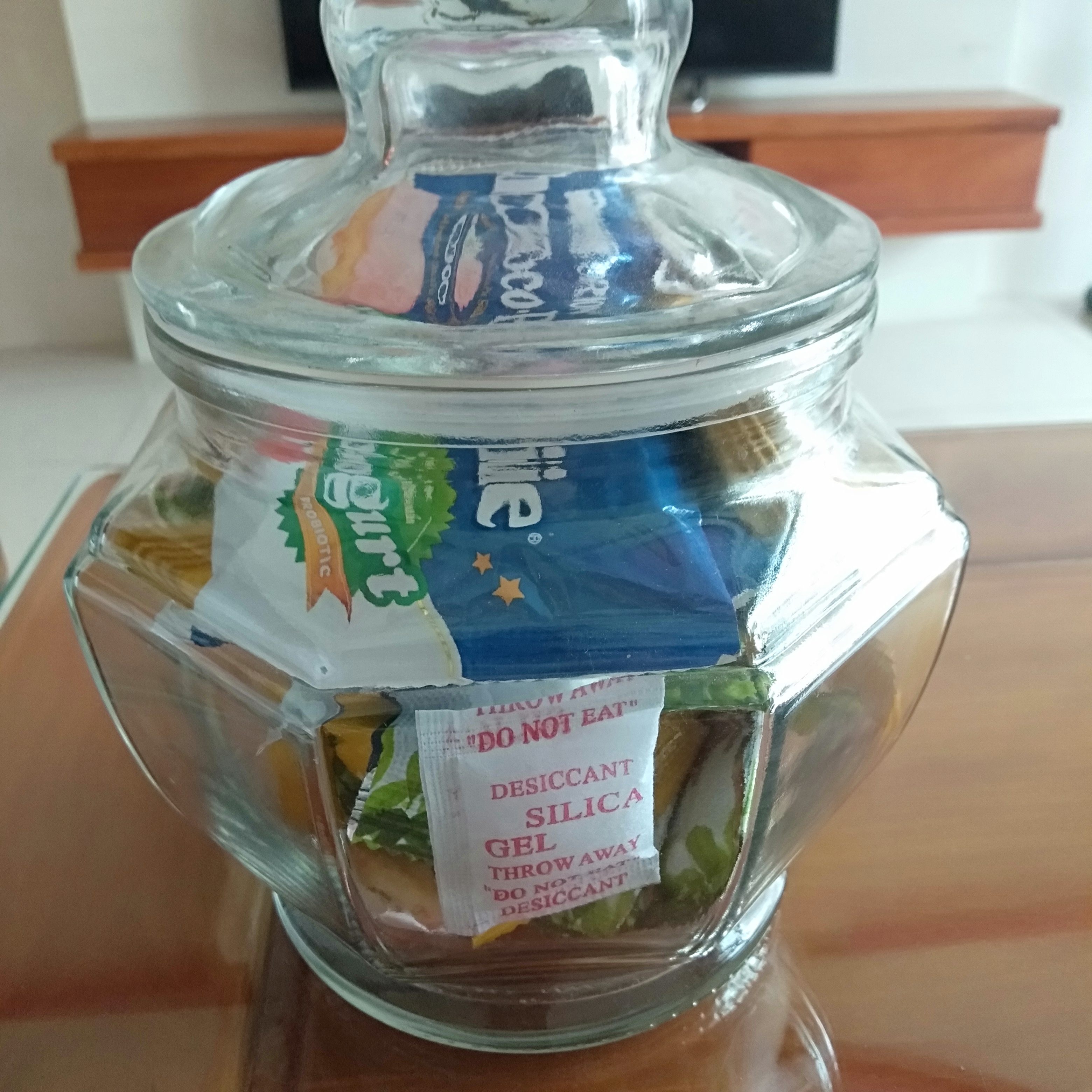 CÁCH SỬ DỤNG GÓI HÚT ẨM SILICA GEL