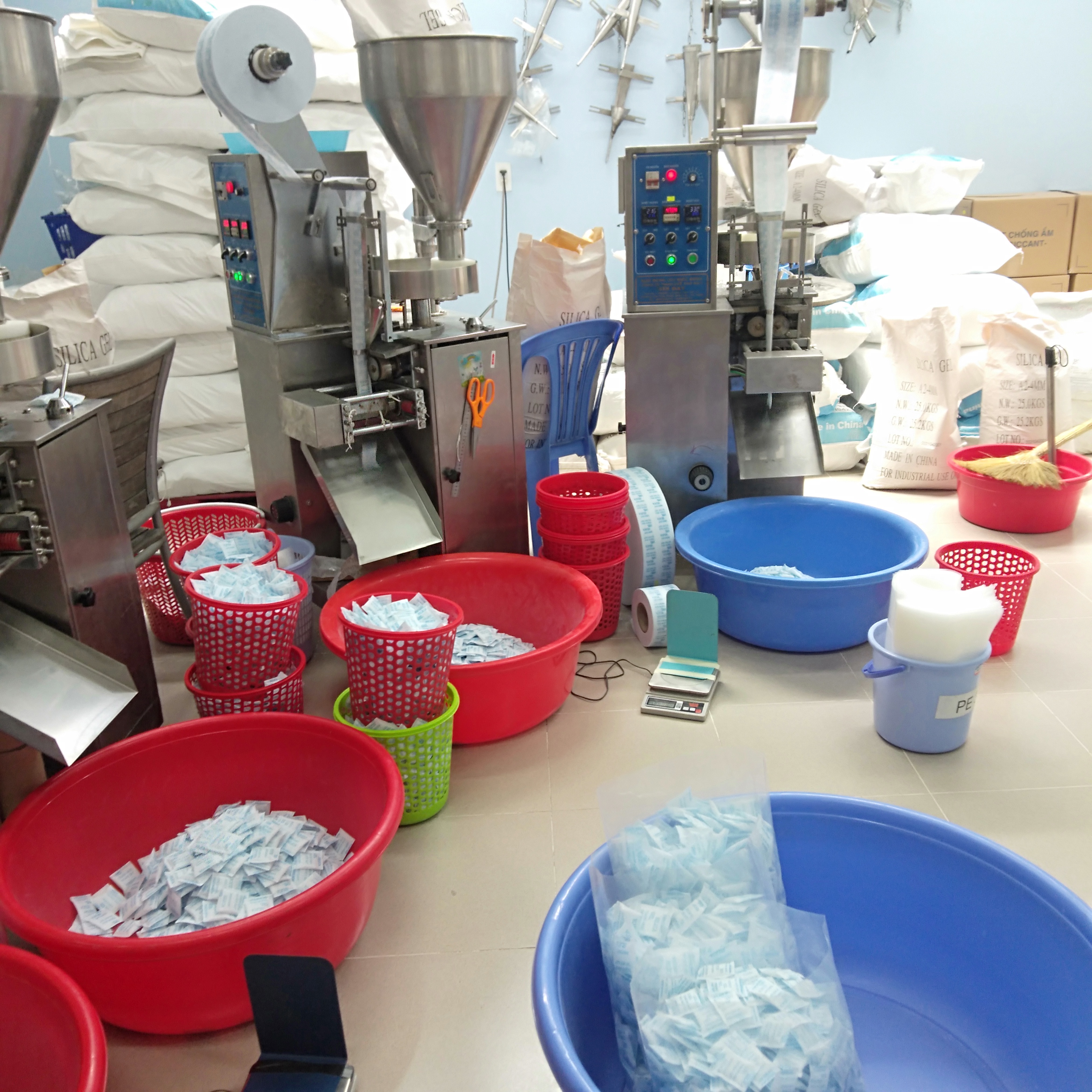 BÁN GÓI HÚT ẨM CHO NGÀNH MAY MẶC XUẤT KHẨU