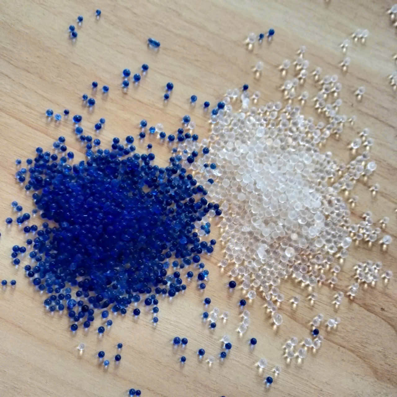 Hạt hút ẩm Silica gel-  Hạt hút ẩm máy biến áp