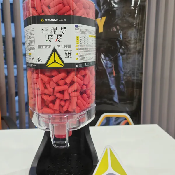 BÌNH ĐỰNG NÚT TAI CONIC DISPLAY