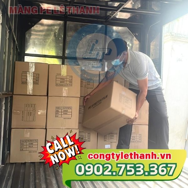 Màng PE giá rẻ quấn hàng giao hàng màng pe