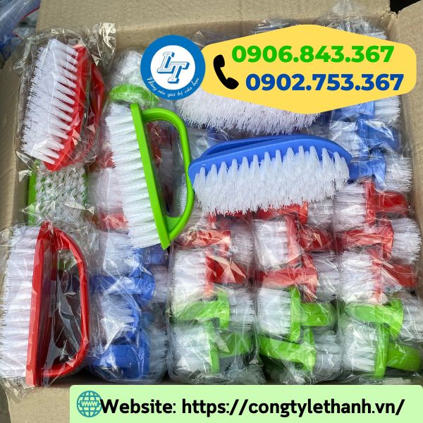 MUA NGAY BÀN CHẢI CHÀ CHÂN, CHÀ SÀN GIÁ SỈ RẺ TẠI HCM thùng bàn chải chà chân