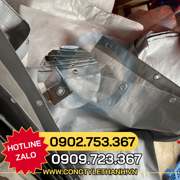 CƠ SỞ CUNG CẤP SỈ BẠT NHỰA, BẠT CHE MƯA NẮNG CHẤT LƯỢNG Bạt xám trắng có lỗ đục sẵn