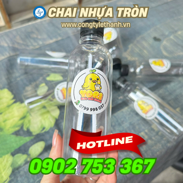 Chai nhựa tròn dán logo theo yêu cầu Chai nhựa tròn dán logo theo yêu cầu