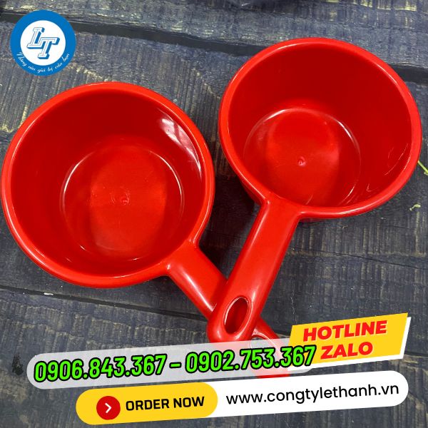 MUA SỈ GÁO MÚC NƯỚC NHỰA GIÁ RẺ TPHCM gáo múc nước