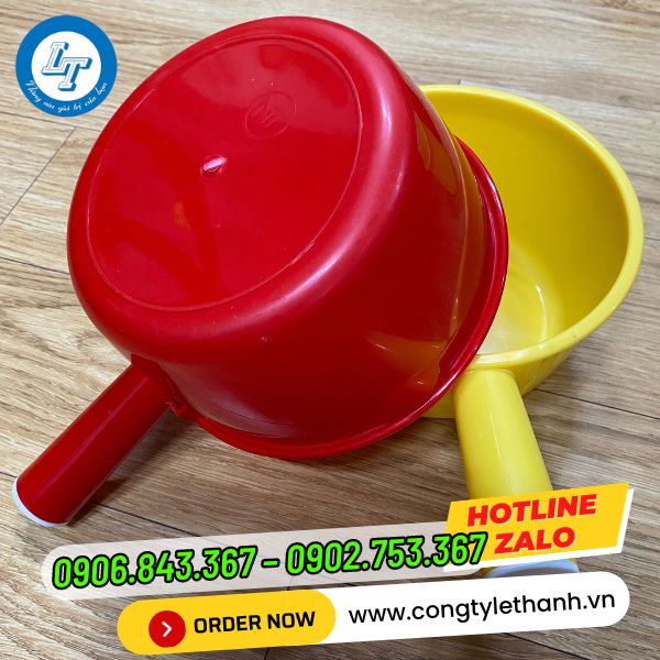 MUA SỈ GÁO MÚC NƯỚC NHỰA GIÁ RẺ TPHCM gáo múc nước