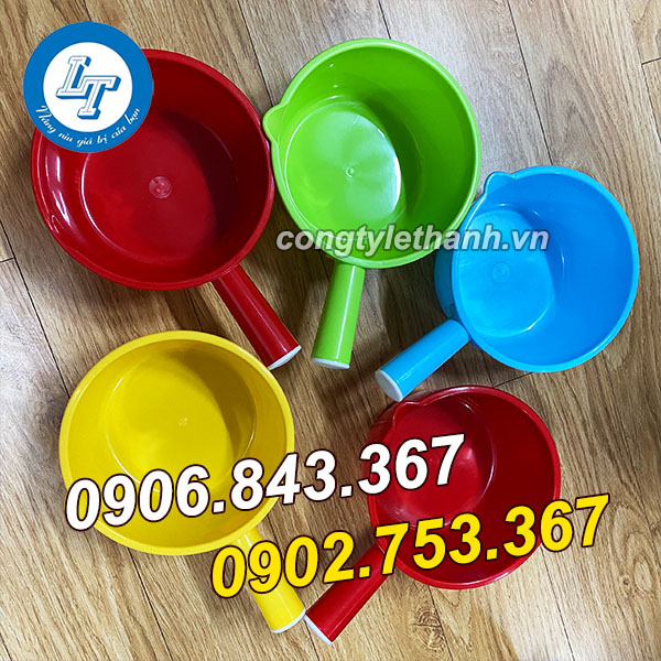 SỈ ĐỒ GIA DỤNG THIẾT YẾU DÙNG TRONG GIA ĐÌNH gáo múc nước