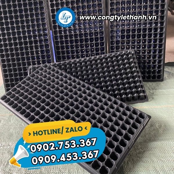 NHÀ CUNG CẤP SỈ KHAY ƯƠM HẠT GIỐNG 200 LỖ GIÁ RẺ khay ươm cây giống lỗ vuông