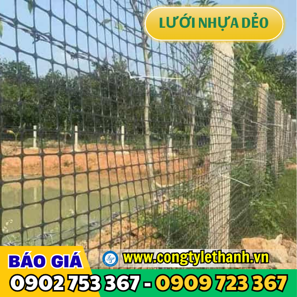 mua sỉ lưới nhựa dẻo ô vuông đen làm hàng rào, chuồng trại Lưới nhựa dẻo ô vuông dùng làm hàng rào ao vườn
