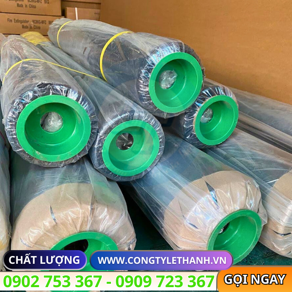 Sỉ lẻ cuộn màng phủ nông nghiệp đục lỗ sẵn Sỉ lẻ cuộn màng phủ nông nghiệp đục lỗ sẵn