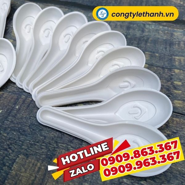 GIÁ 1 BỊCH 50 CÁI MUỖNG CANH NHỰA CÁN NGẮN TIỆN LỢI GIÁ 1 BỊCH 50 CÁI MUỖNG CANH NHỰA CÁN NGẮN TIỆN LỢI
