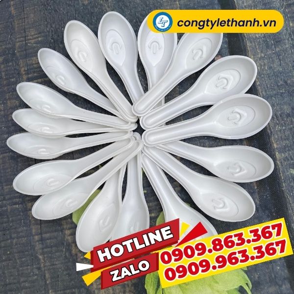 GIÁ 1 BỊCH 50 CÁI MUỖNG CANH NHỰA CÁN NGẮN TIỆN LỢI GIÁ 1 BỊCH 50 CÁI MUỖNG CANH NHỰA CÁN NGẮN TIỆN LỢI