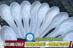 GIÁ 1 BỊCH 50 CÁI MUỖNG CANH NHỰA CÁN NGẮN TIỆN LỢI