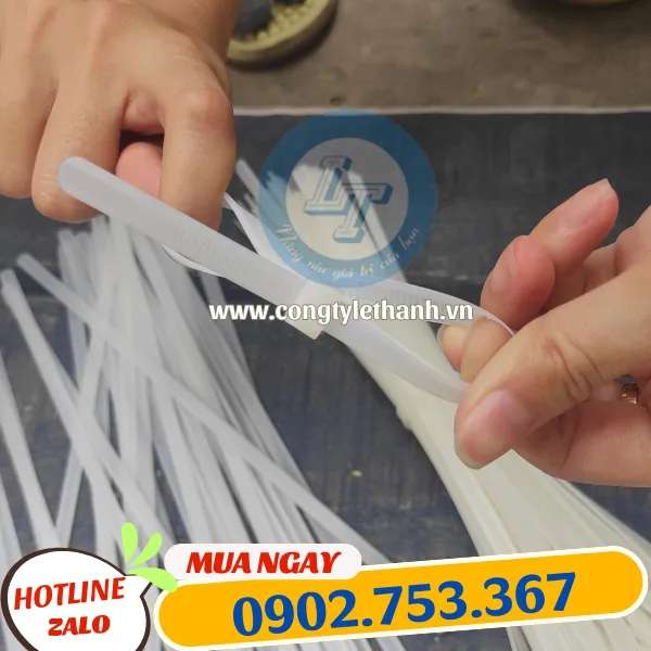 DÂY RÚT NHỰA THÁO MỞ ĐƯỢC