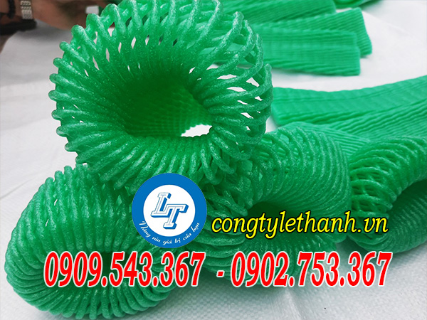 Túi xốp bọc ổi, dưa lưới, xốp bọc trái cây giá sỉ tại xưởng xốp lưới bọc trái cây màu xanh