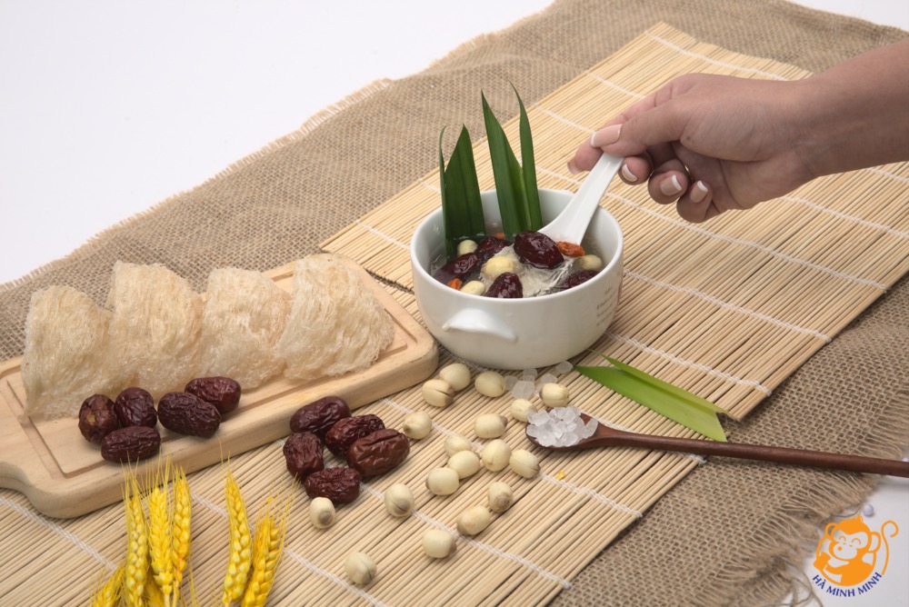 Yến rút lông nguyên tổ Yến rút lông nguyên tổ