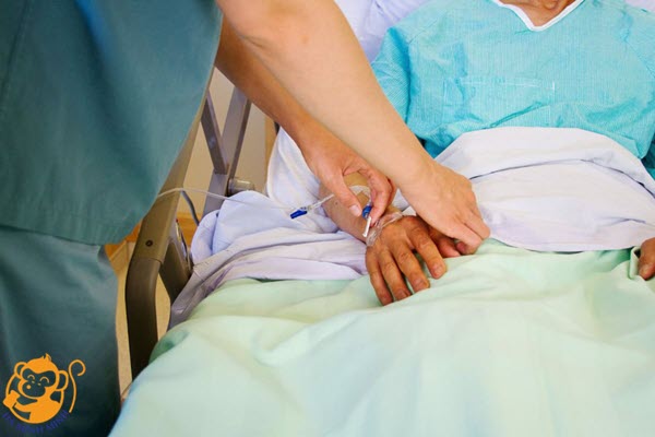 chăm sóc sức khoẻ người mới mổ