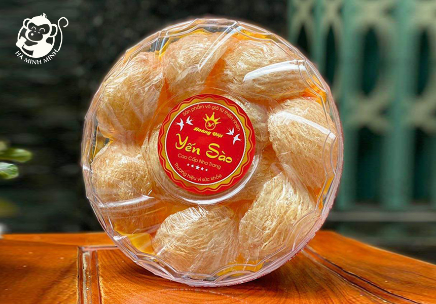 Hồng yến là một trong hai loại yến sào quý hiếm mà chim nuôi yến trong nhà không thể tạo ra được. Hồng yến là một trong hai loại yến sào quý hiếm mà chim nuôi yến trong nhà không thể tạo ra được.