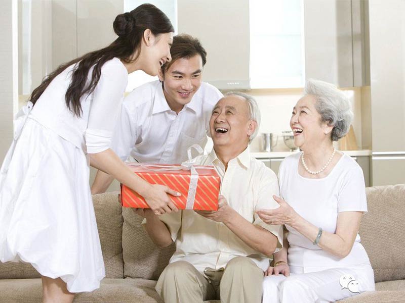 quà biếu tặng