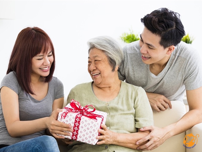 Quà tết cho bố mẹ Quà tết cho bố mẹ