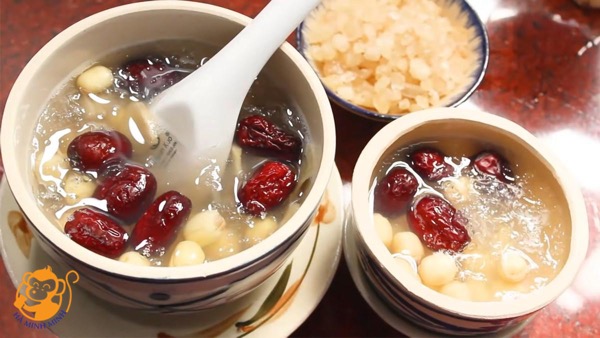 Sau sinh mổ ăn yến được không Sau sinh mổ ăn yến được không