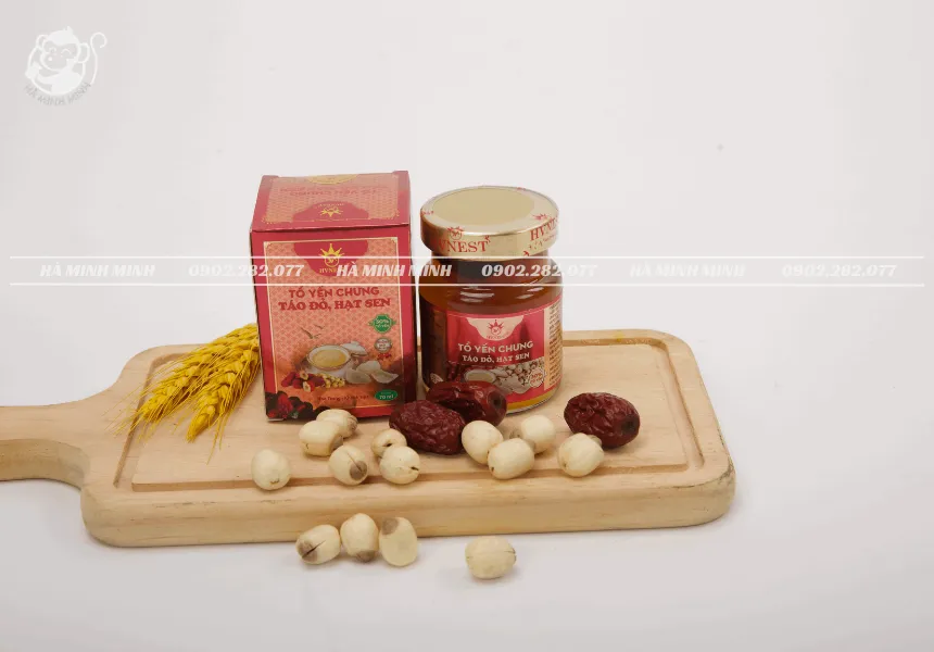 Tổ yến chưng táo hạt sen
