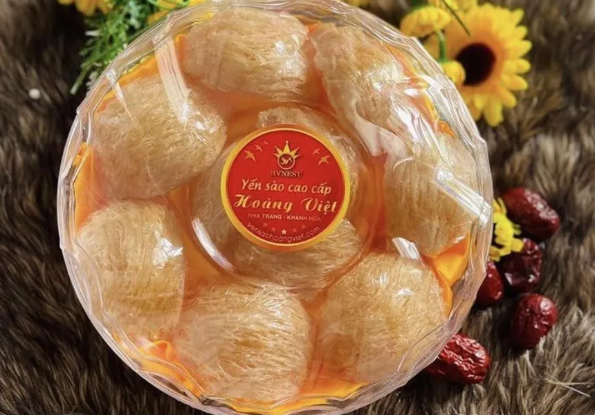 Hồng yến rút lông sớ gân đảo
