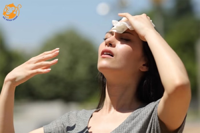 Triệu chứng say nắng Triệu chứng say nắng