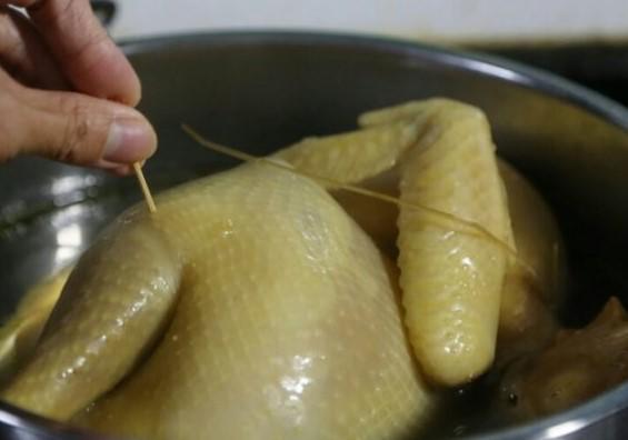 cách luộc gà ngon